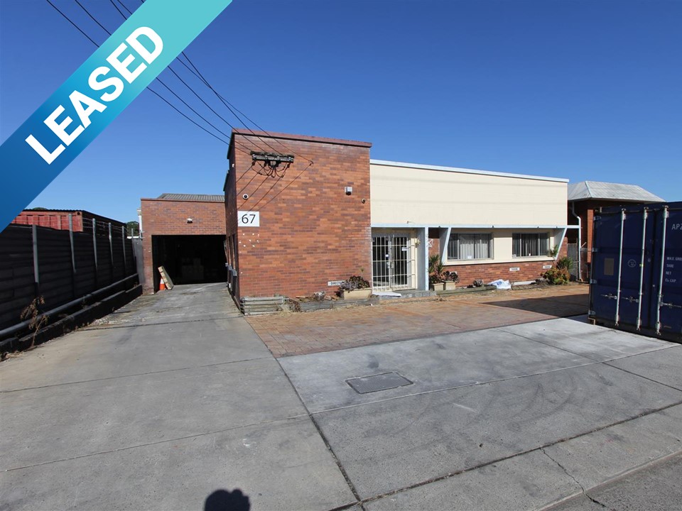 LEASED BY Ryan McMahon & Hayden 1,151m² Bang for your Buck